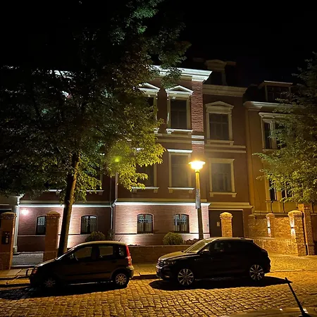 Deluxe Mit Arbeitsplatz Im Denkmalhaus, Und Ruhige Zentrale Lage Von Halle Saale We1 Apartment