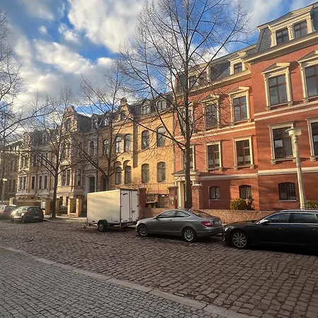 Deluxe Mit Arbeitsplatz Im Denkmalhaus, Und Ruhige Zentrale Lage Von Halle Saale We1 Apartment *