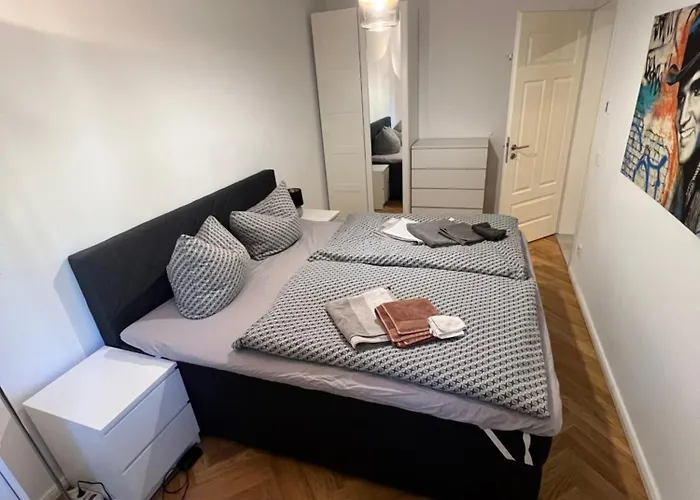 Deluxe Mit Arbeitsplatz Im Denkmalhaus, Und Ruhige Zentrale Lage Von Halle Saale We1 Daire Halle (Saale)