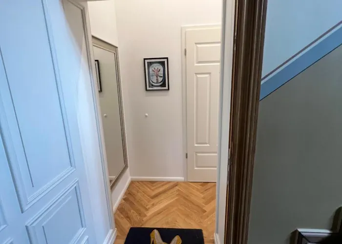 Deluxe Mit Arbeitsplatz Im Denkmalhaus, Und Ruhige Zentrale Lage Von Halle Saale We1 Daire