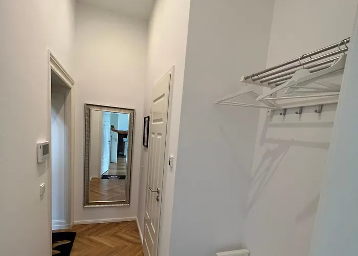 Daire Deluxe Mit Arbeitsplatz Im Denkmalhaus, Und Ruhige Zentrale Lage Von Halle Saale We1