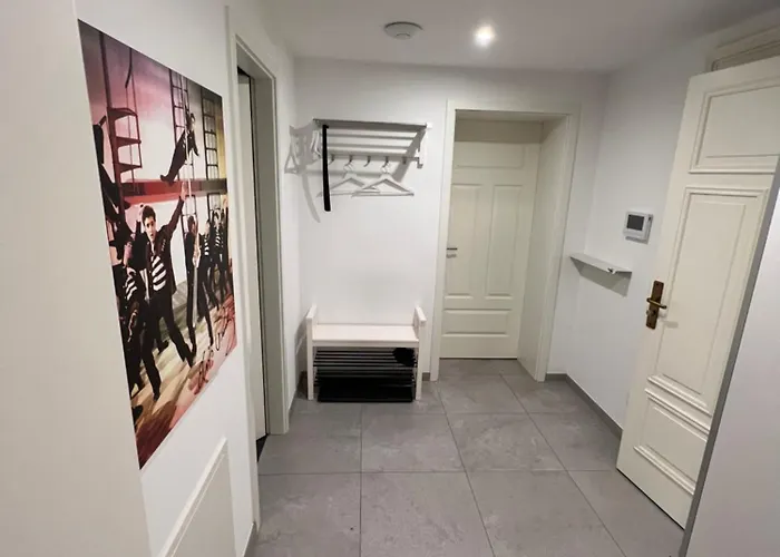 Deluxe Mit Arbeitsplatz Im Denkmalhaus, Und Ruhige Zentrale Lage Von Halle Saale We1 Daire