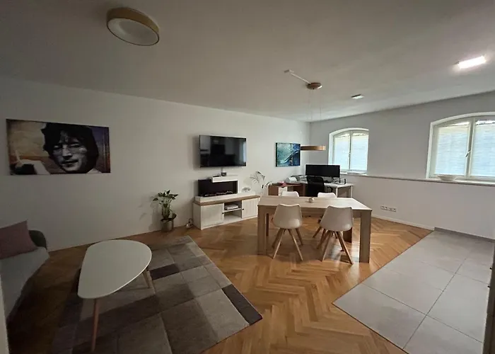 Deluxe Mit Arbeitsplatz Im Denkmalhaus, Und Ruhige Zentrale Lage Von Halle Saale We1 Halle (Saale)